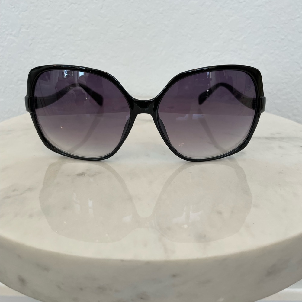 Black Large Frame Sunglasses